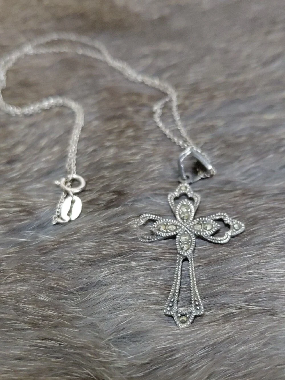 N/A stylish silver